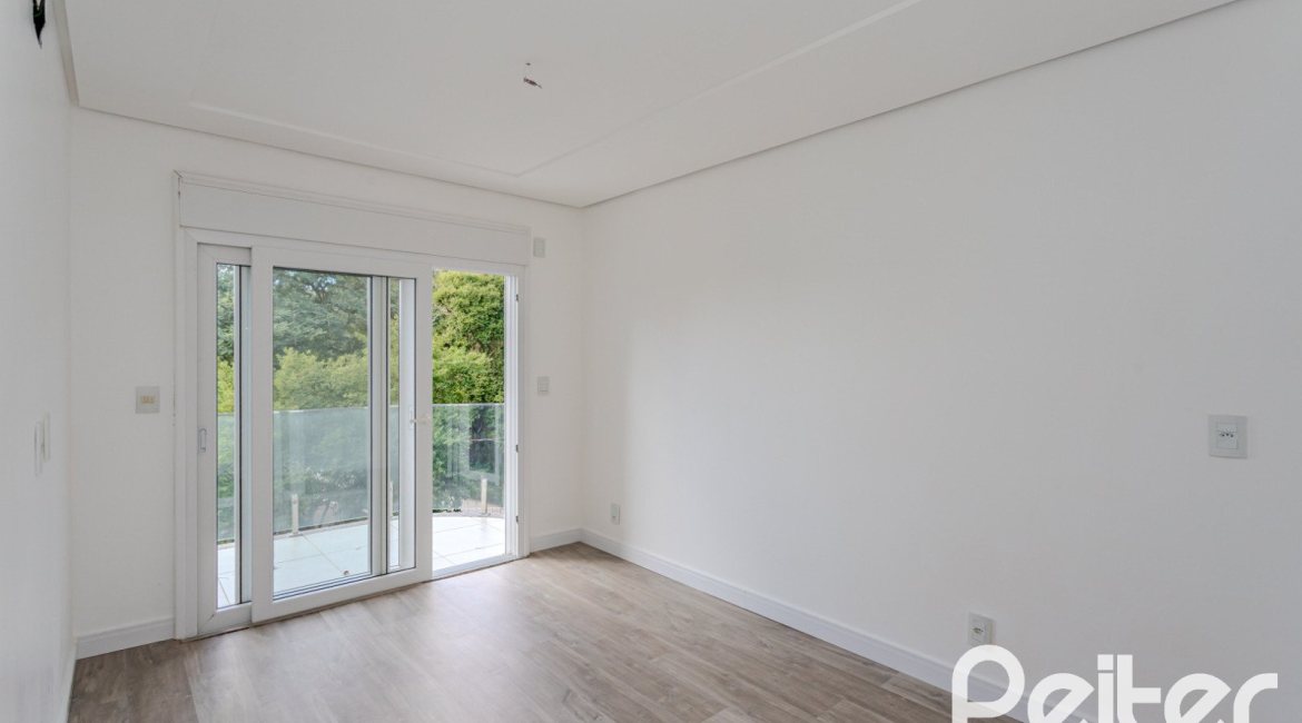 Casa em Condomínio à venda com 304m², 4 dormitórios, 4 suítes, 3 vagas, no bairro Tristeza em Porto Alegre