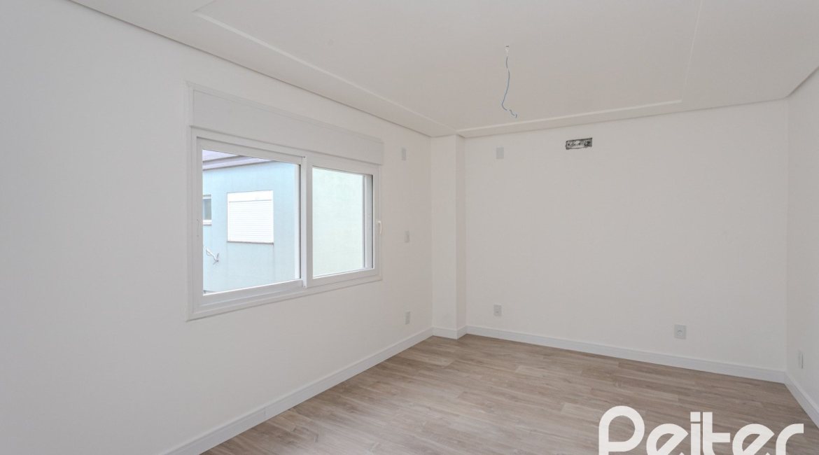 Casa em Condomínio à venda com 304m², 4 dormitórios, 4 suítes, 3 vagas, no bairro Tristeza em Porto Alegre