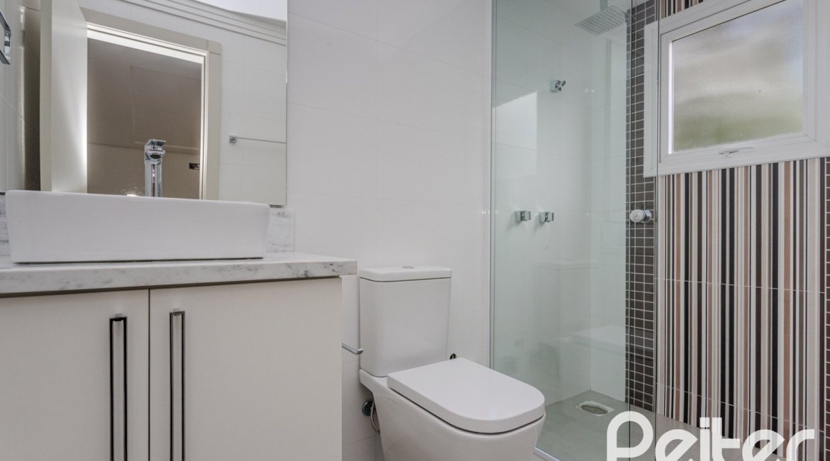 Casa em Condomínio à venda com 304m², 4 dormitórios, 4 suítes, 3 vagas, no bairro Tristeza em Porto Alegre