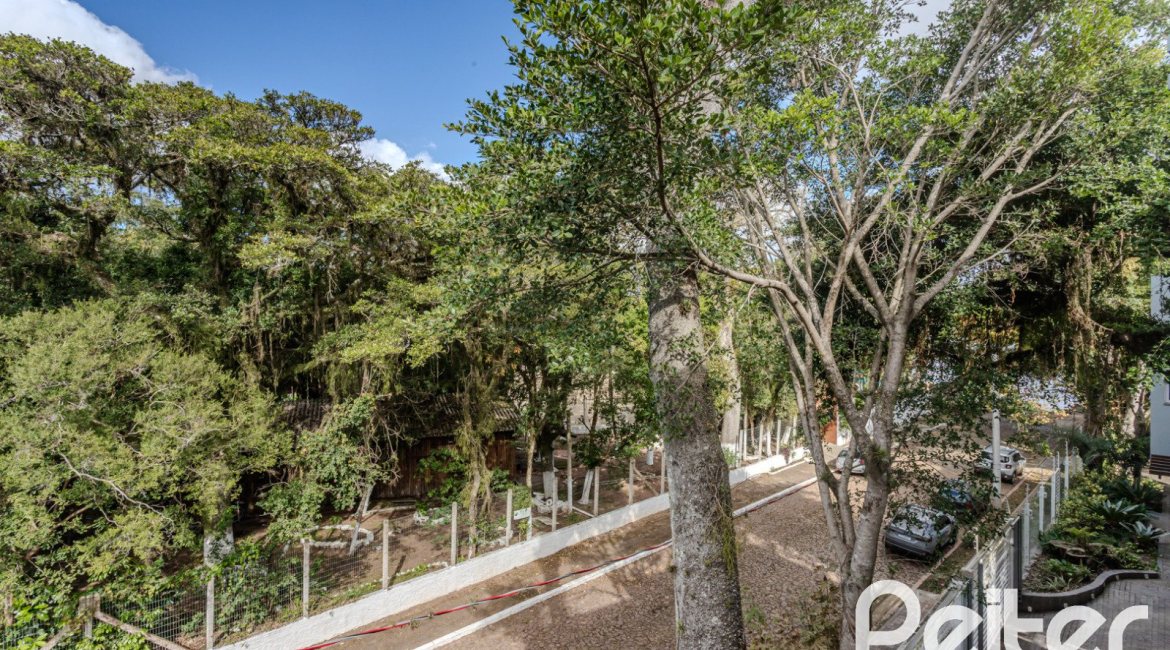 Casa em Condomínio à venda com 304m², 4 dormitórios, 4 suítes, 3 vagas, no bairro Tristeza em Porto Alegre