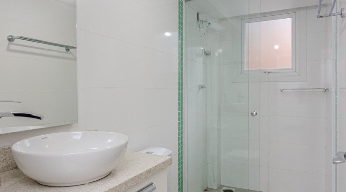 Casa em Condomínio à venda com 304m², 4 dormitórios, 4 suítes, 3 vagas, no bairro Tristeza em Porto Alegre