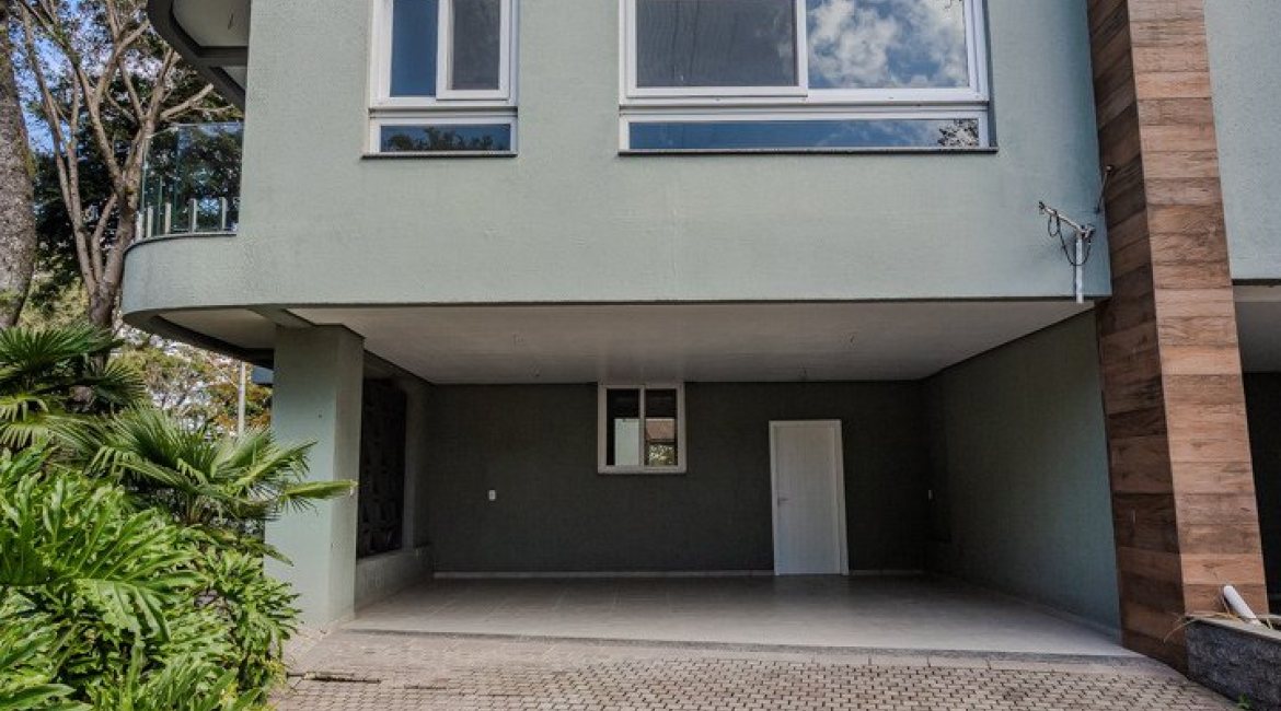 Casa em Condomínio à venda com 304m², 4 dormitórios, 4 suítes, 3 vagas, no bairro Tristeza em Porto Alegre