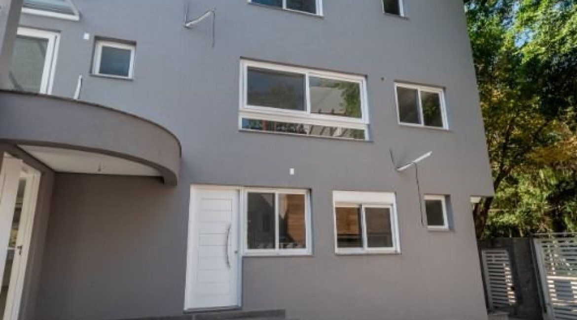 Casa em Condomínio à venda com 304m², 4 dormitórios, 4 suítes, 3 vagas, no bairro Tristeza em Porto Alegre
