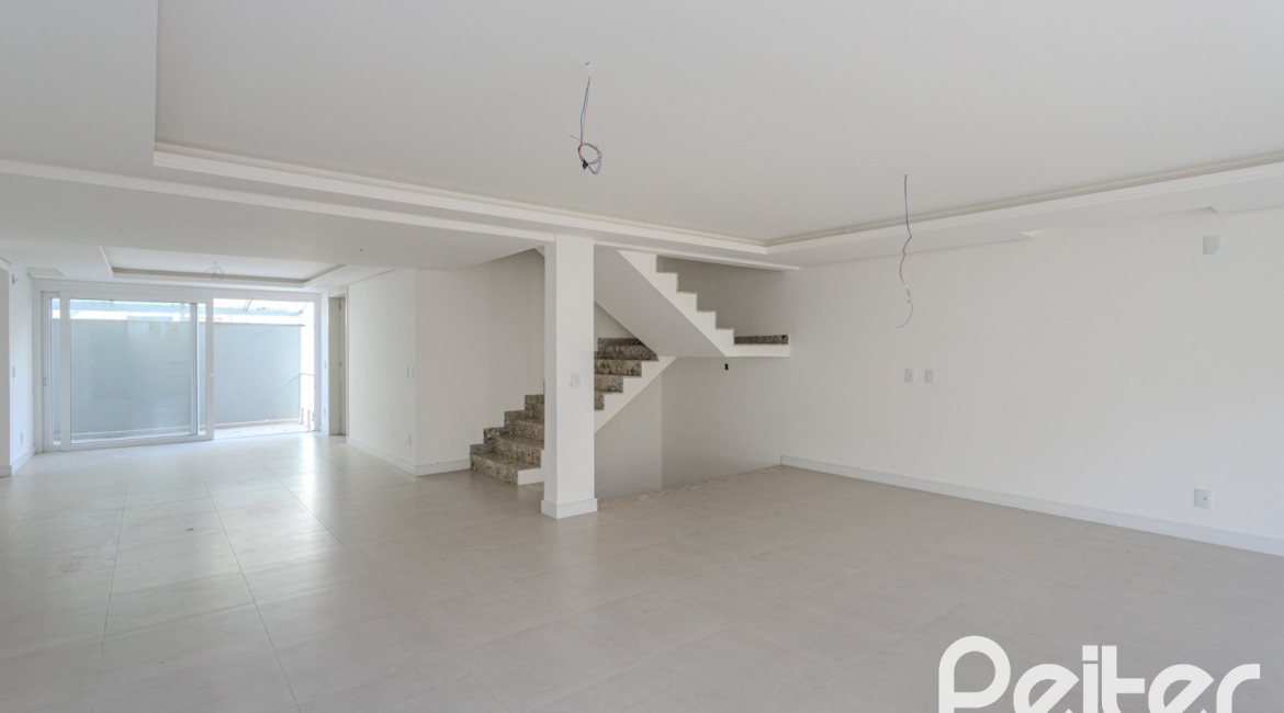 Casa em Condomínio à venda com 280m², 4 dormitórios, 4 suítes, 3 vagas, no bairro Tristeza em Porto Alegre