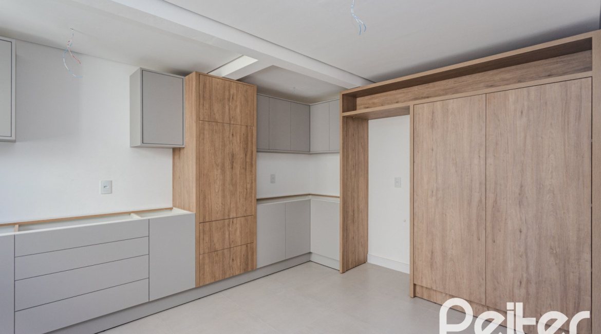 Casa em Condomínio à venda com 280m², 4 dormitórios, 4 suítes, 3 vagas, no bairro Tristeza em Porto Alegre
