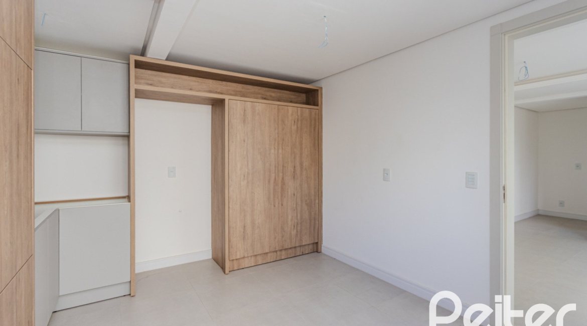 Casa em Condomínio à venda com 280m², 4 dormitórios, 4 suítes, 3 vagas, no bairro Tristeza em Porto Alegre