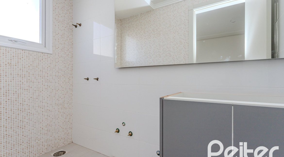 Casa em Condomínio à venda com 280m², 4 dormitórios, 4 suítes, 3 vagas, no bairro Tristeza em Porto Alegre