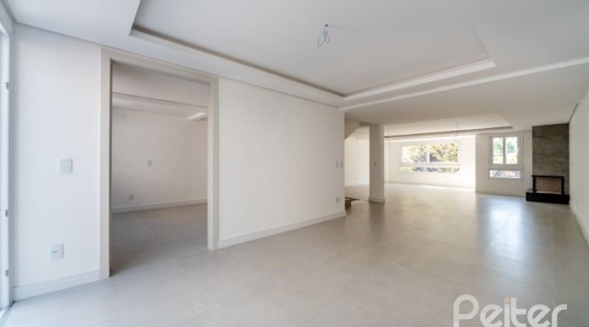 Casa em Condomínio à venda com 280m², 4 dormitórios, 4 suítes, 3 vagas, no bairro Tristeza em Porto Alegre