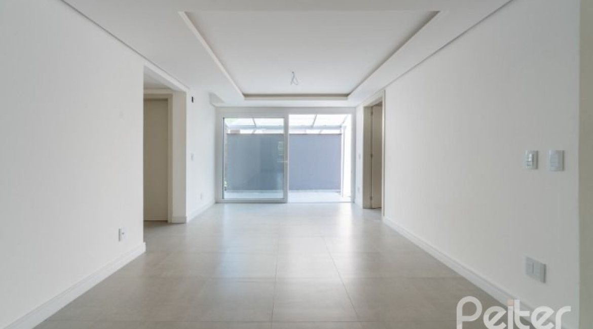 Casa em Condomínio à venda com 280m², 4 dormitórios, 4 suítes, 3 vagas, no bairro Tristeza em Porto Alegre