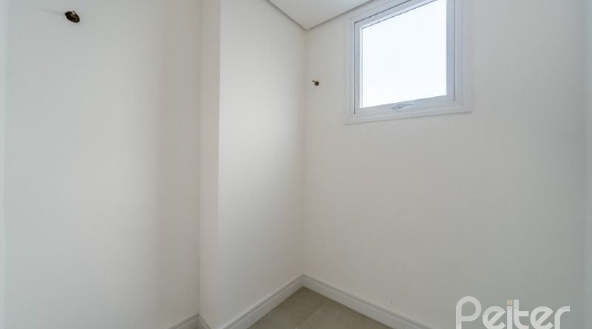 Casa em Condomínio à venda com 280m², 4 dormitórios, 4 suítes, 3 vagas, no bairro Tristeza em Porto Alegre