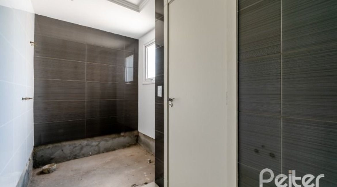 Casa em Condomínio à venda com 280m², 4 dormitórios, 4 suítes, 3 vagas, no bairro Tristeza em Porto Alegre