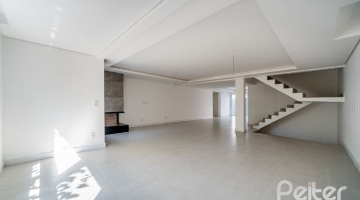 Casa em Condomínio à venda com 280m², 4 dormitórios, 4 suítes, 3 vagas, no bairro Tristeza em Porto Alegre