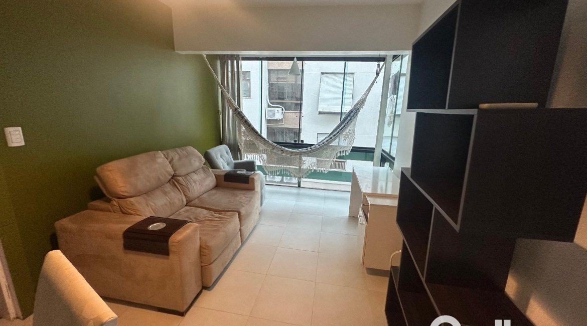 Apartamento à venda com 42m², 1 dormitório, 1 vaga, no bairro Tristeza em Porto Alegre