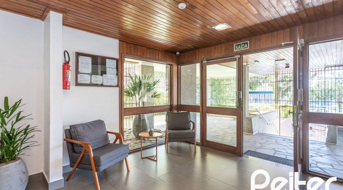 Apartamento à venda com 42m², 1 dormitório, 1 vaga, no bairro Tristeza em Porto Alegre