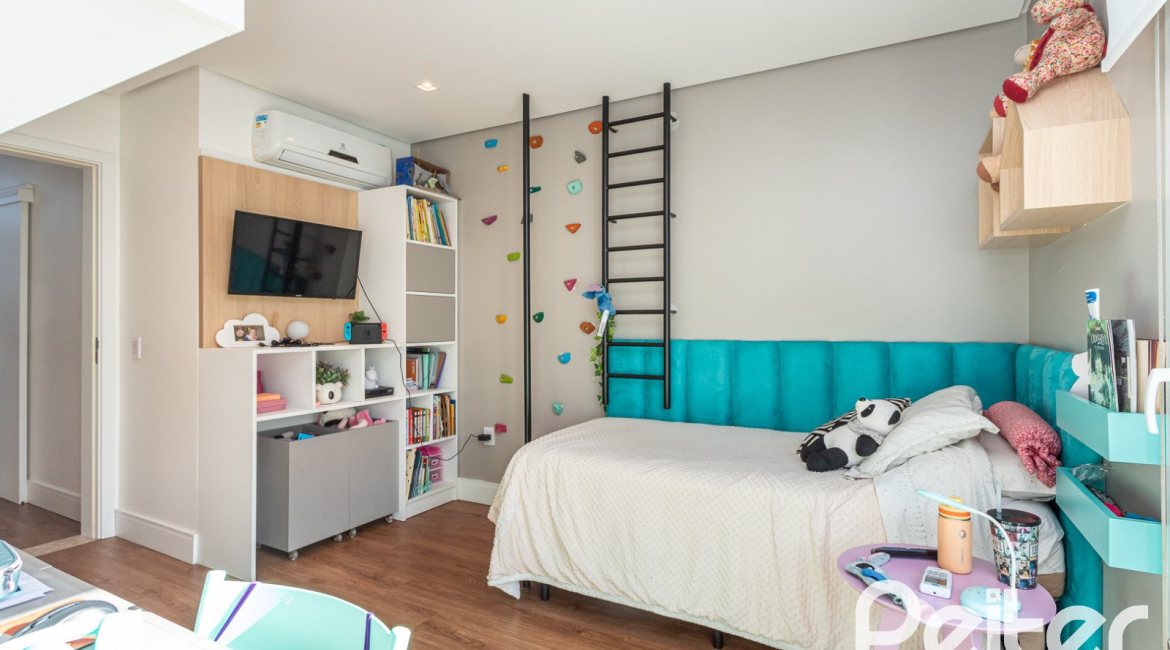 Casa em Condomínio à venda com 253m², 3 dormitórios, 3 suítes, 2 vagas, no bairro Alphaville em PORTO ALEGRE