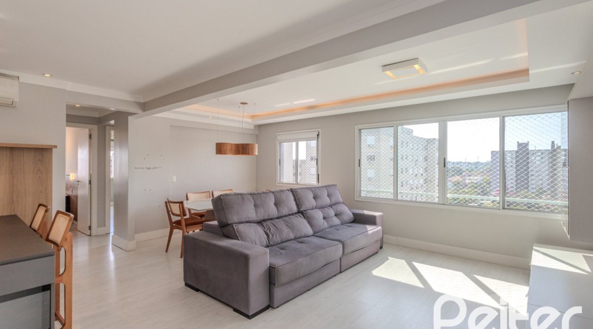 Apartamento à venda com 90m², 3 dormitórios, 1 suíte, 2 vagas, no bairro Tristeza em Porto Alegre