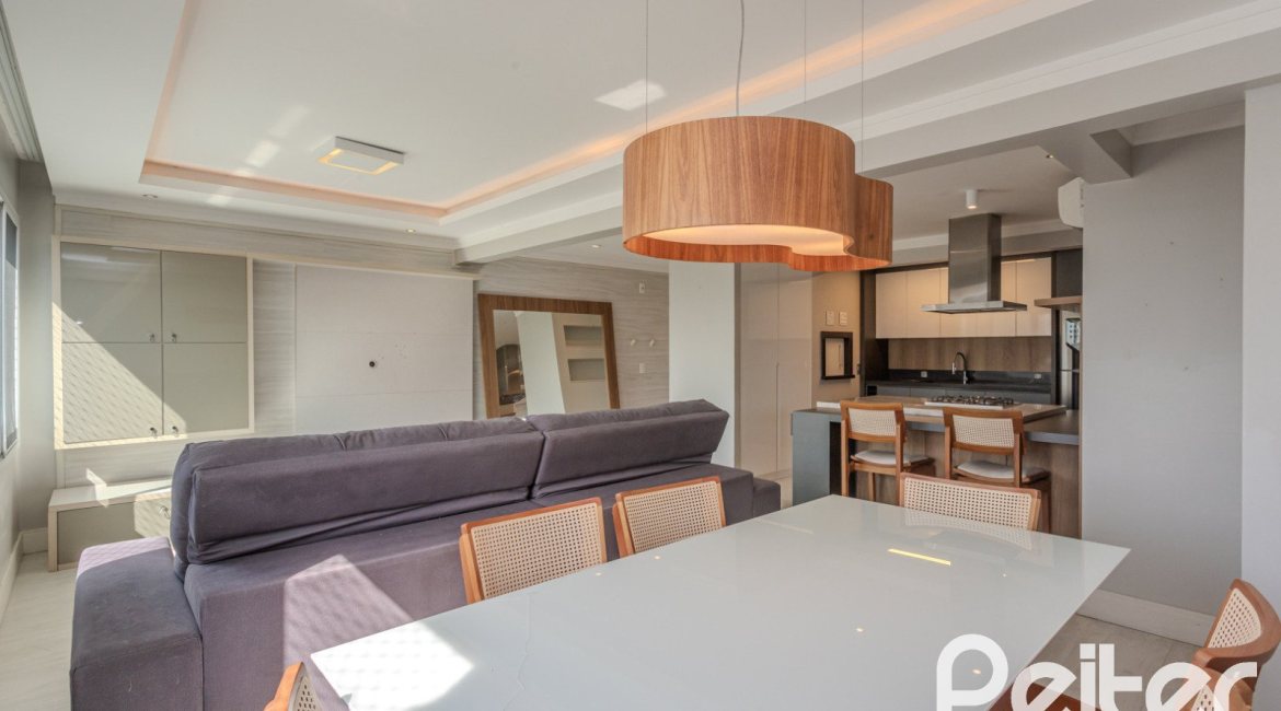 Apartamento à venda com 90m², 3 dormitórios, 1 suíte, 2 vagas, no bairro Tristeza em Porto Alegre