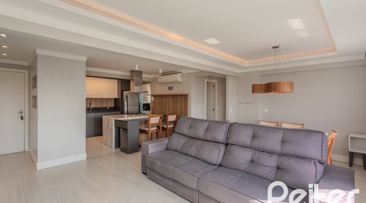 Apartamento à venda com 90m², 3 dormitórios, 1 suíte, 2 vagas, no bairro Tristeza em Porto Alegre