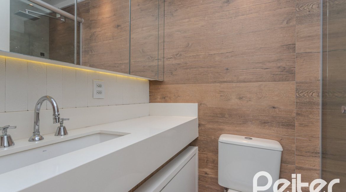 Apartamento à venda com 90m², 3 dormitórios, 1 suíte, 2 vagas, no bairro Tristeza em Porto Alegre