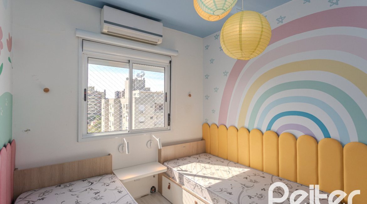 Apartamento à venda com 90m², 3 dormitórios, 1 suíte, 2 vagas, no bairro Tristeza em Porto Alegre