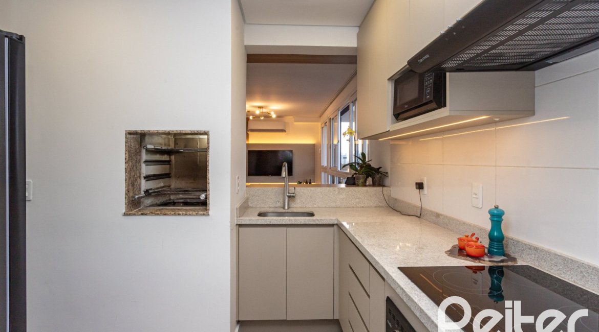 Cobertura à venda com 163m², 3 dormitórios, 2 suítes, 2 vagas, no bairro Tristeza em Porto Alegre