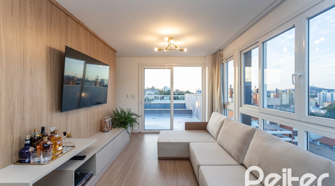 Cobertura à venda com 163m², 3 dormitórios, 2 suítes, 2 vagas, no bairro Tristeza em Porto Alegre