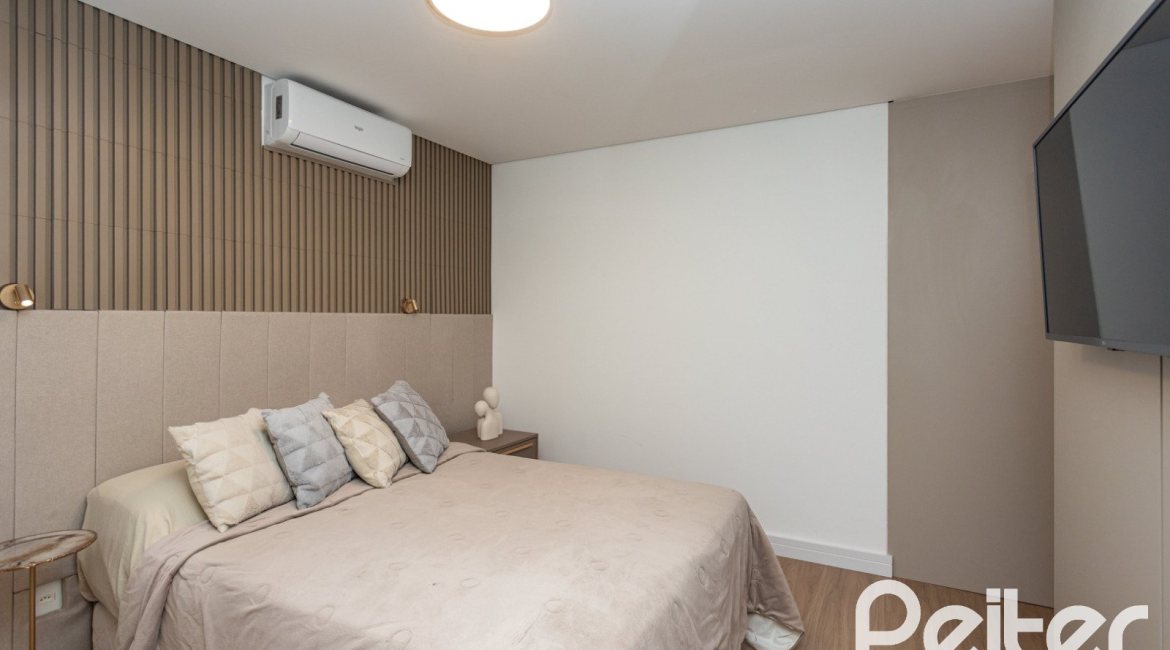 Cobertura à venda com 163m², 3 dormitórios, 2 suítes, 2 vagas, no bairro Tristeza em Porto Alegre
