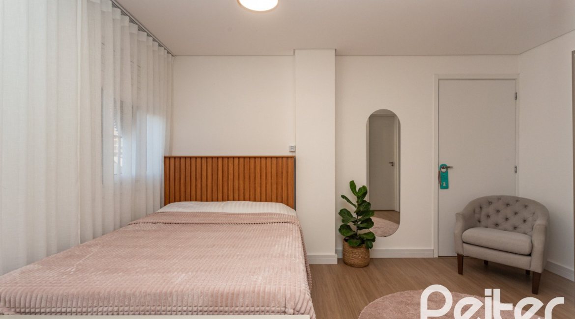 Cobertura à venda com 163m², 3 dormitórios, 2 suítes, 2 vagas, no bairro Tristeza em Porto Alegre