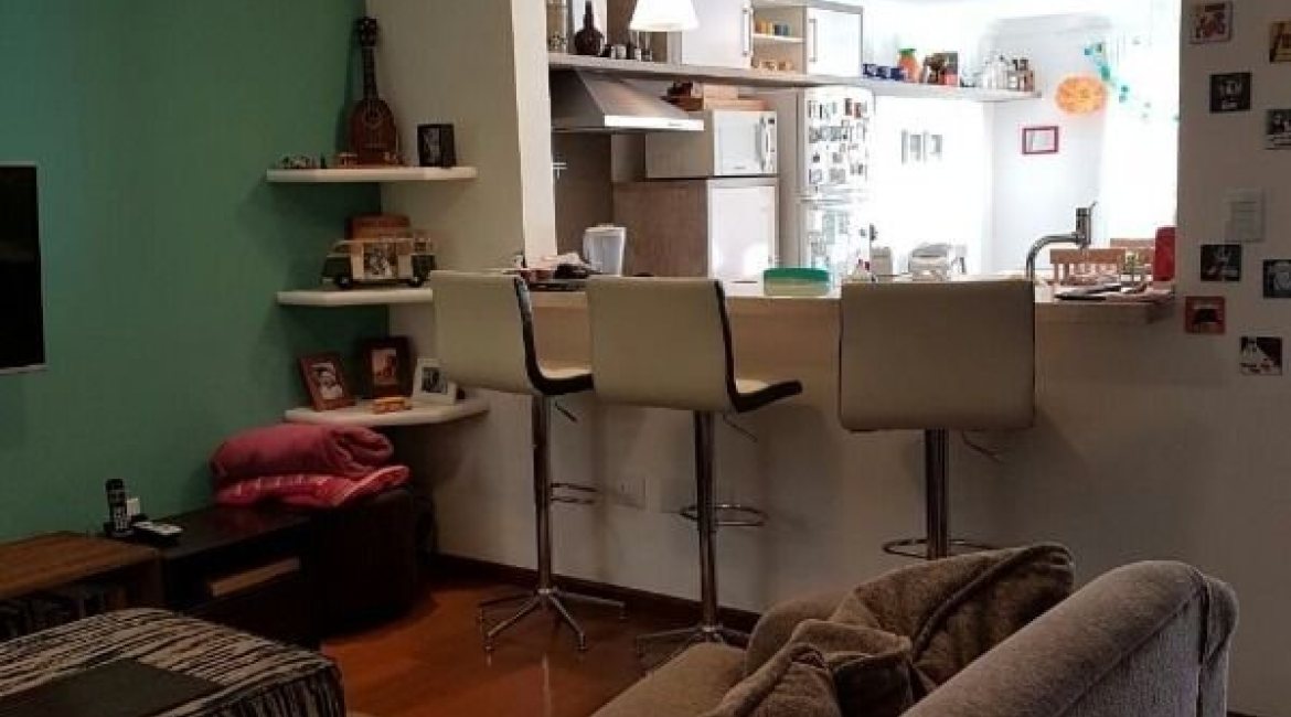 Casa em Condomínio à venda com 270m², 3 dormitórios, 1 suíte, 3 vagas, no bairro Tristeza em Porto Alegre