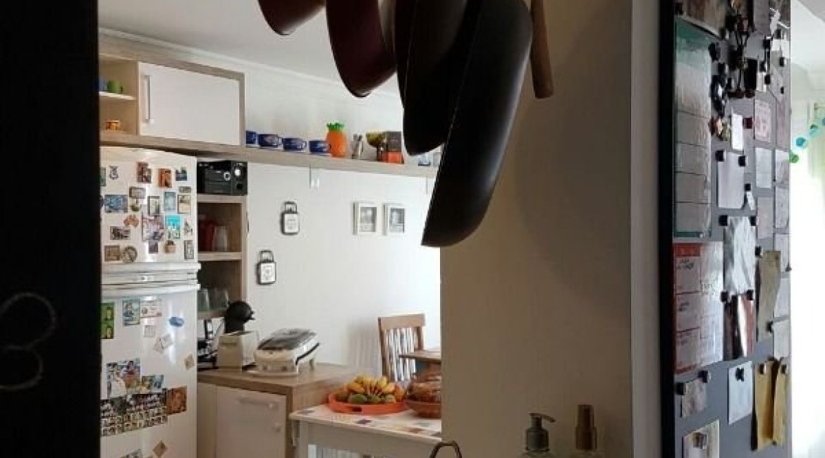 Casa em Condomínio à venda com 270m², 3 dormitórios, 1 suíte, 3 vagas, no bairro Tristeza em Porto Alegre