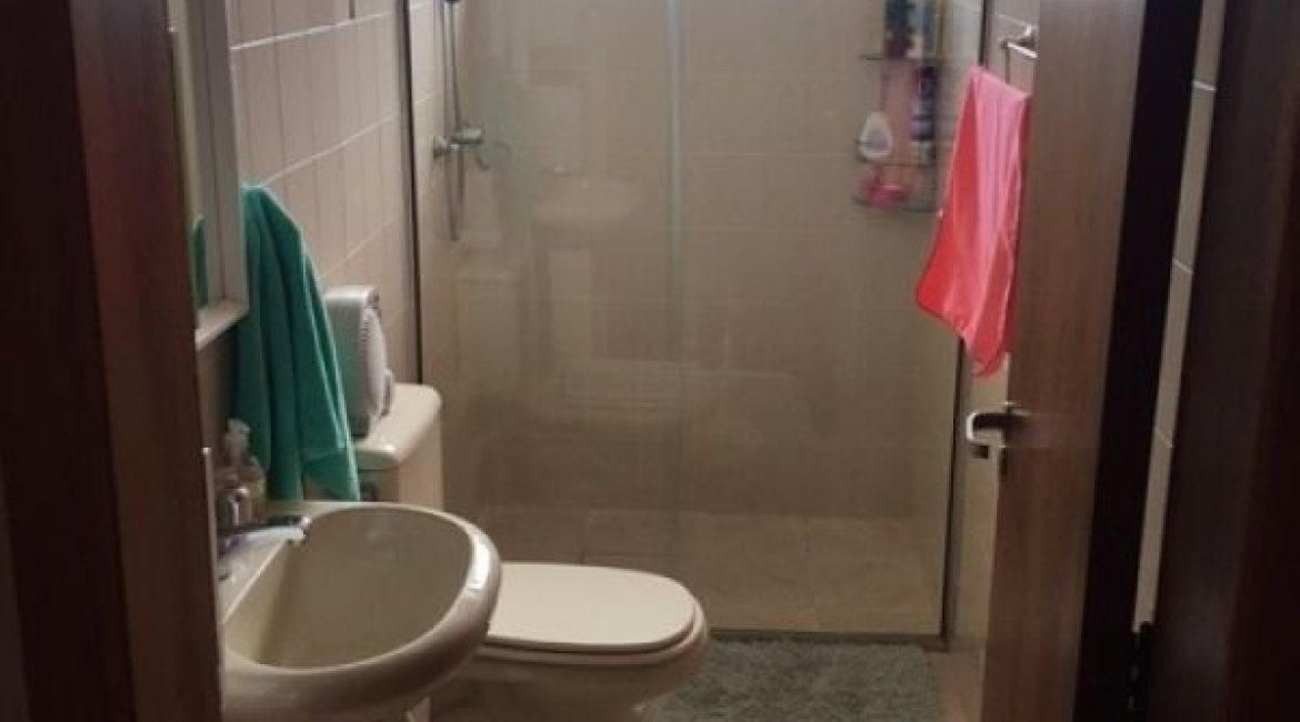 Casa em Condomínio à venda com 270m², 3 dormitórios, 1 suíte, 3 vagas, no bairro Tristeza em Porto Alegre