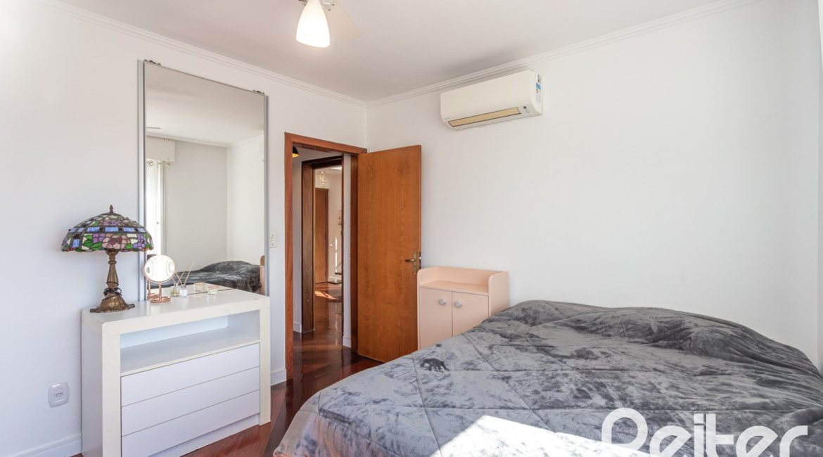 Cobertura à venda com 150m², 2 dormitórios, 1 vaga, no bairro Tristeza em Porto Alegre