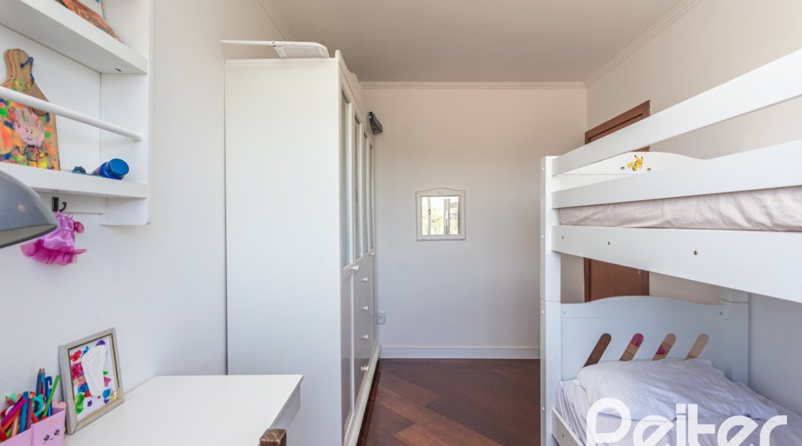 Cobertura à venda com 150m², 2 dormitórios, 1 vaga, no bairro Tristeza em Porto Alegre