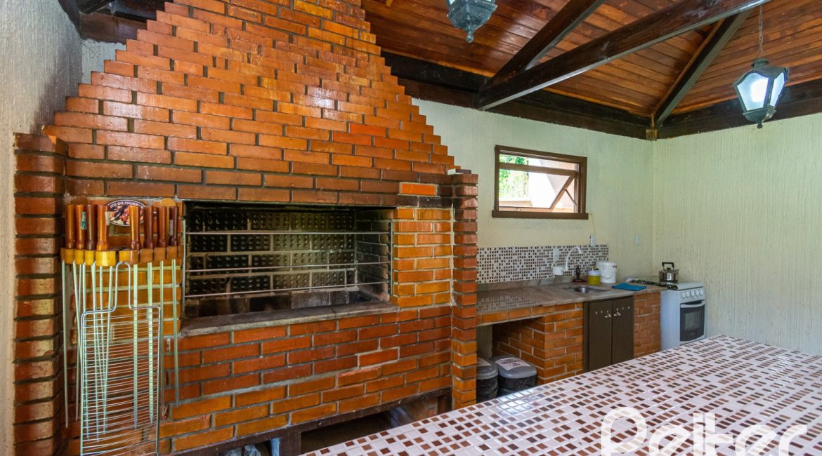 Cobertura à venda com 150m², 2 dormitórios, 1 vaga, no bairro Tristeza em Porto Alegre