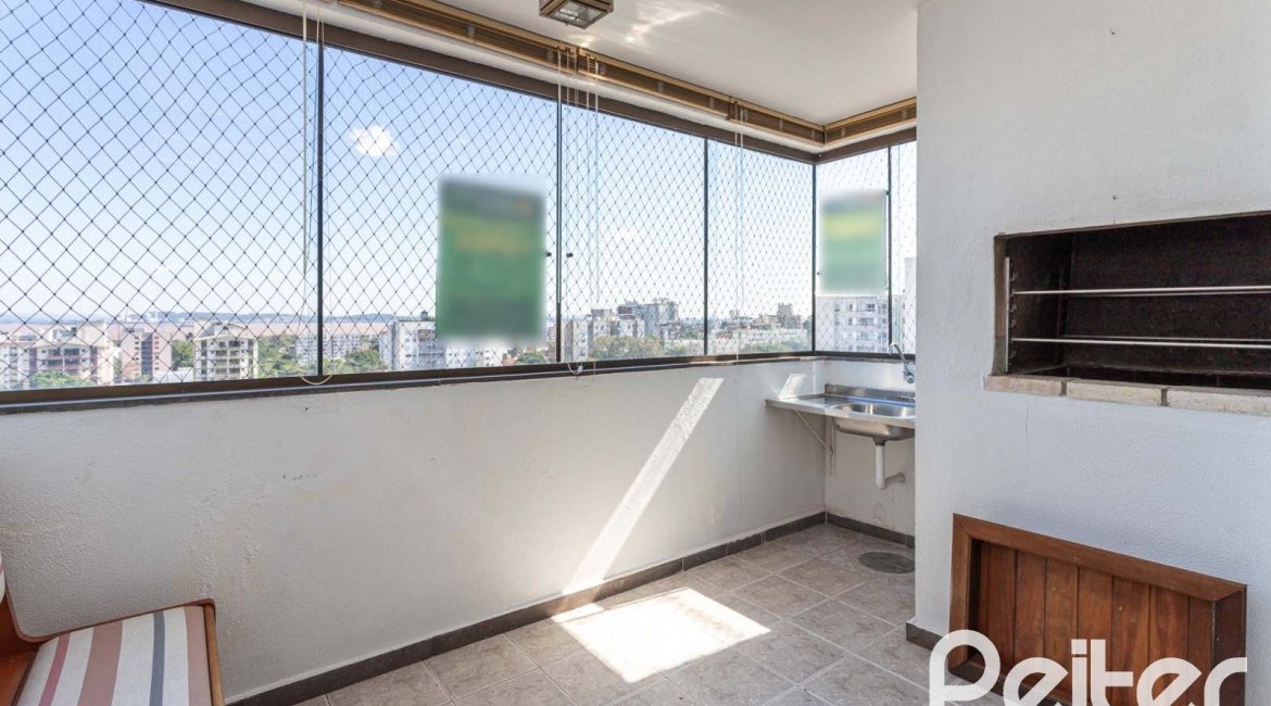 Apartamento à venda com 95m², 3 dormitórios, 1 suíte, 2 vagas, no bairro Tristeza em Porto Alegre