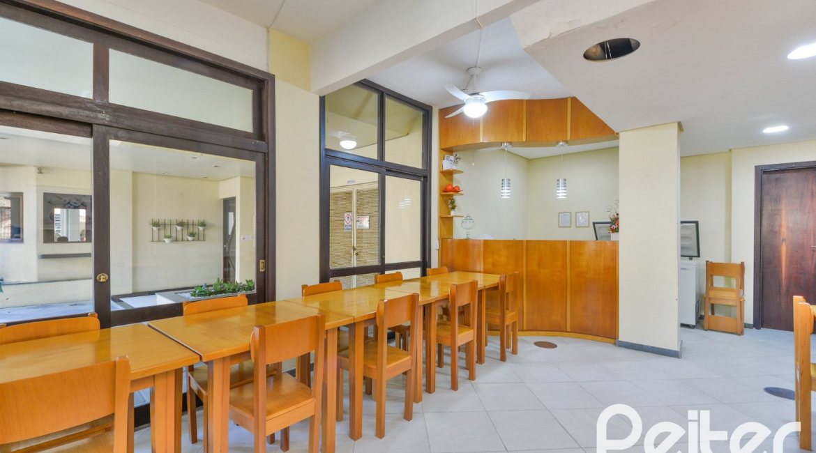 Apartamento à venda com 95m², 3 dormitórios, 1 suíte, 2 vagas, no bairro Tristeza em Porto Alegre