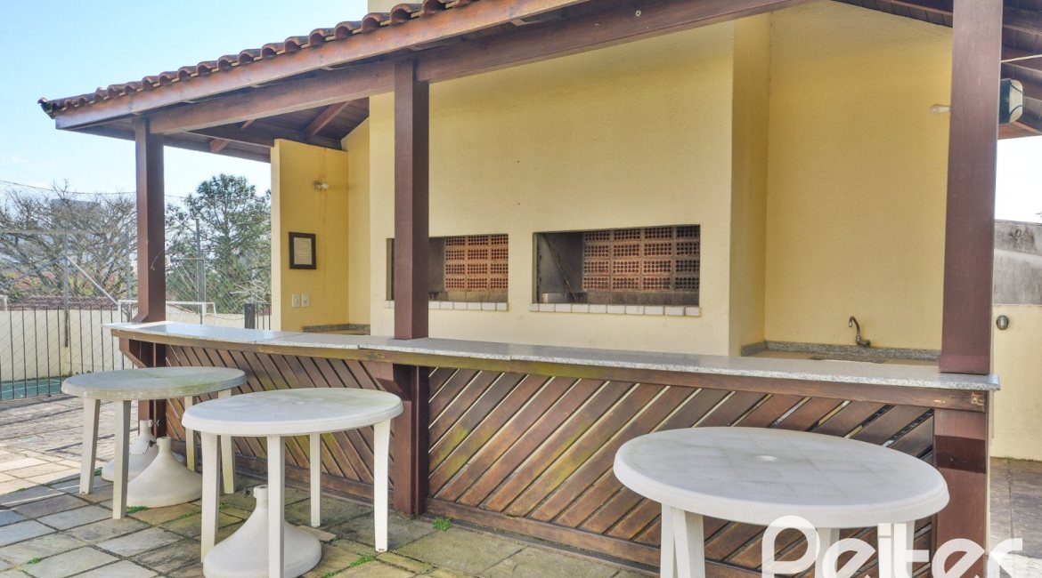 Apartamento à venda com 95m², 3 dormitórios, 1 suíte, 2 vagas, no bairro Tristeza em Porto Alegre