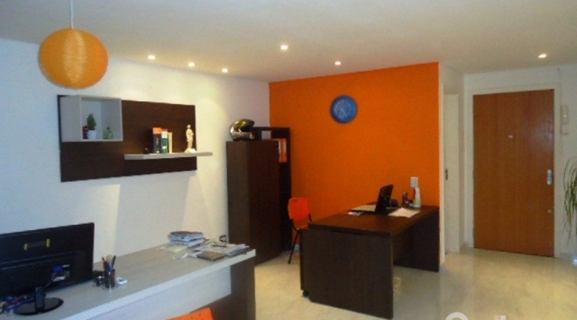 Comercial à venda com 41m², no bairro Tristeza em Porto Alegre