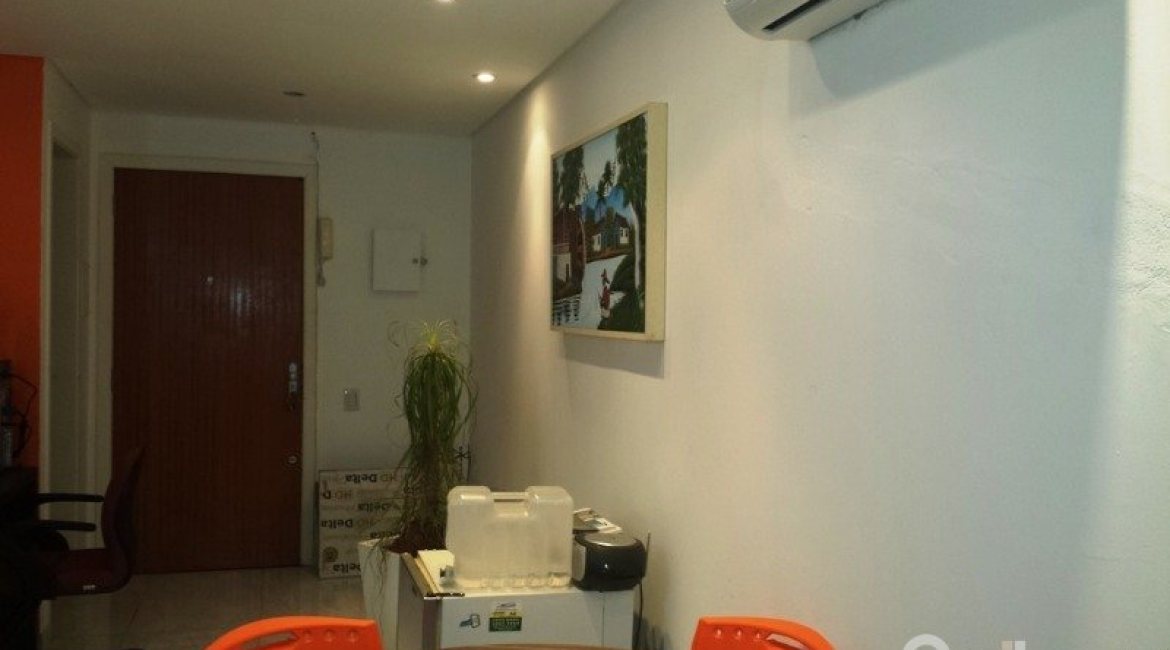 Comercial à venda com 41m², no bairro Tristeza em Porto Alegre