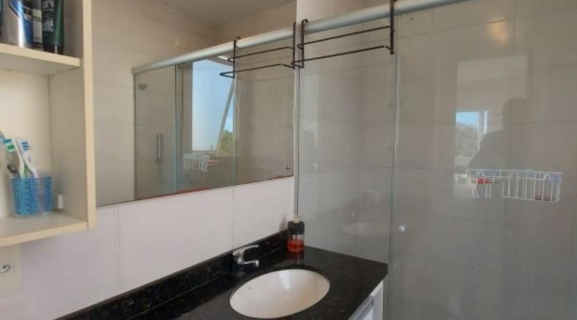 Casa em Condomínio à venda com 130m², 3 dormitórios, 1 suíte, 2 vagas, no bairro Ipanema em Porto Alegre