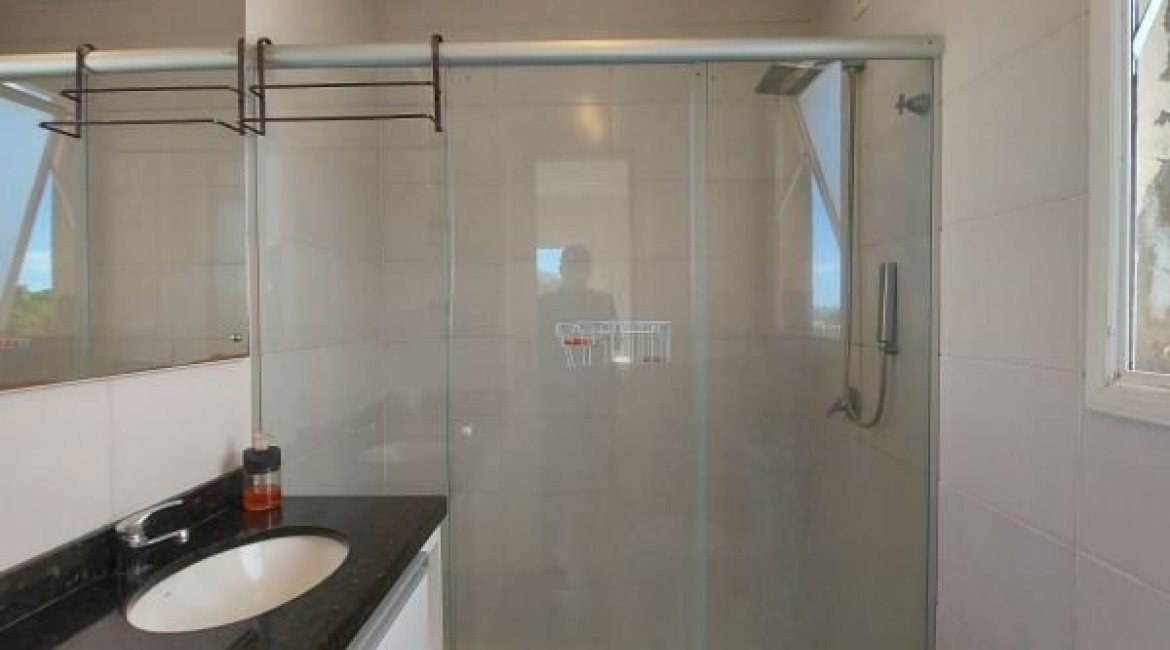 Casa em Condomínio à venda com 130m², 3 dormitórios, 1 suíte, 2 vagas, no bairro Ipanema em Porto Alegre