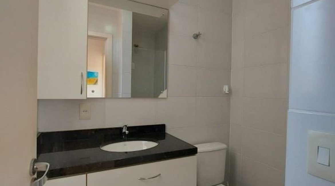 Casa em Condomínio à venda com 130m², 3 dormitórios, 1 suíte, 2 vagas, no bairro Ipanema em Porto Alegre