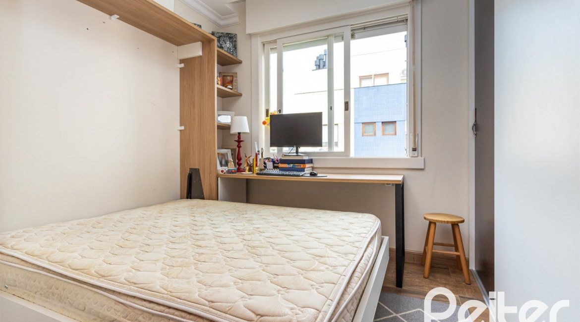 Cobertura à venda com 172m², 3 dormitórios, 1 suíte, 2 vagas, no bairro Tristeza em PORTO ALEGRE