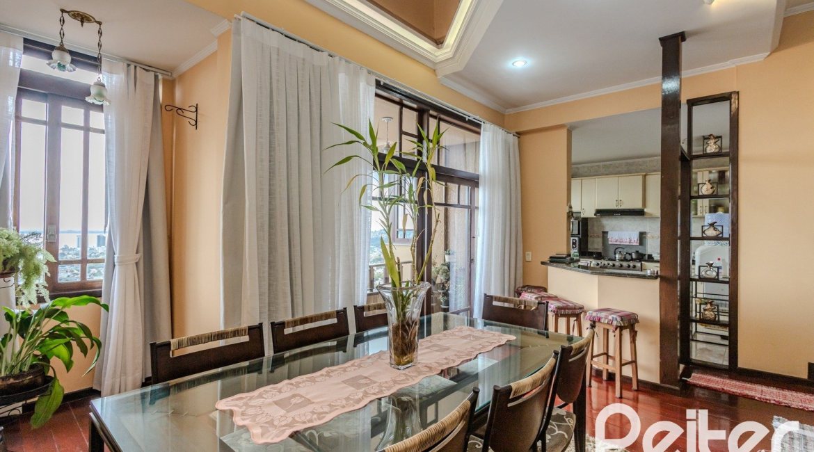 Casa em Condomínio à venda com 300m², 4 dormitórios, 1 suíte, 2 vagas, no bairro Nonoai em Porto Alegre