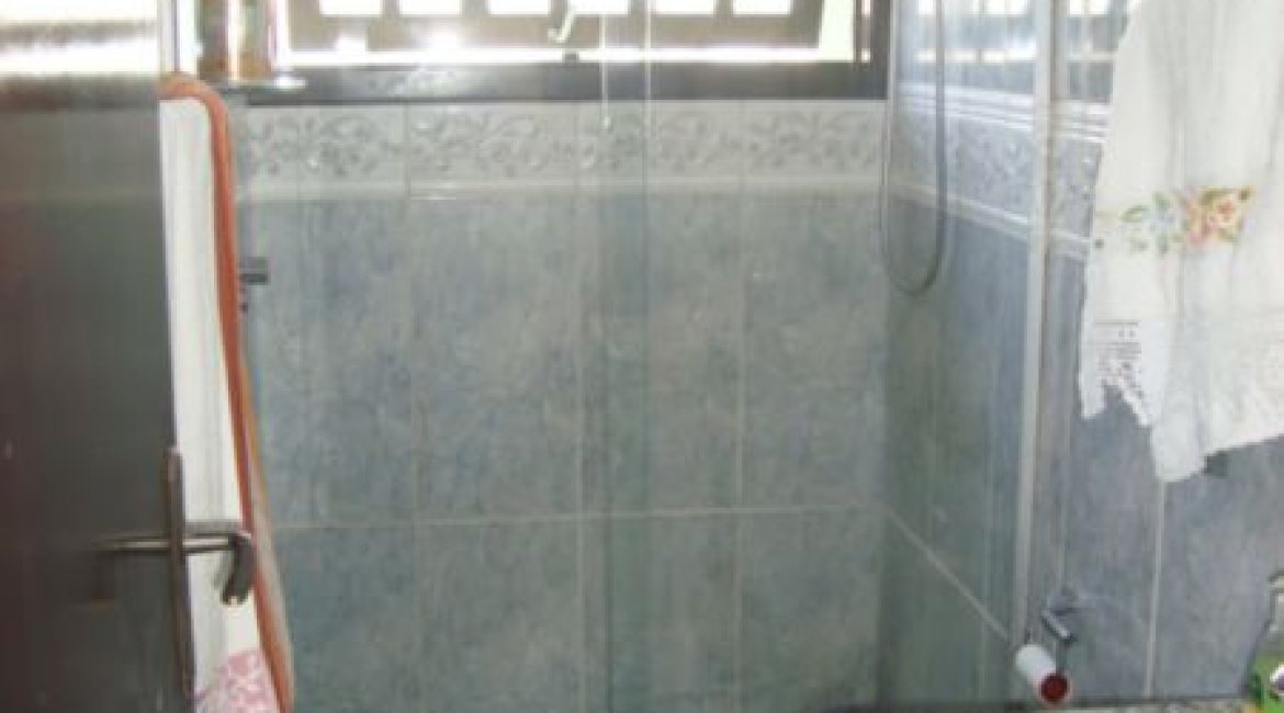 Casa em Condomínio à venda com 300m², 4 dormitórios, 1 suíte, 2 vagas, no bairro Nonoai em Porto Alegre