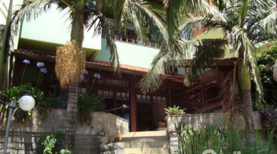 Casa em Condomínio à venda com 300m², 4 dormitórios, 1 suíte, 2 vagas, no bairro Nonoai em Porto Alegre