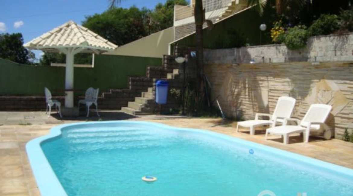 Casa em Condomínio à venda com 300m², 4 dormitórios, 1 suíte, 2 vagas, no bairro Nonoai em Porto Alegre