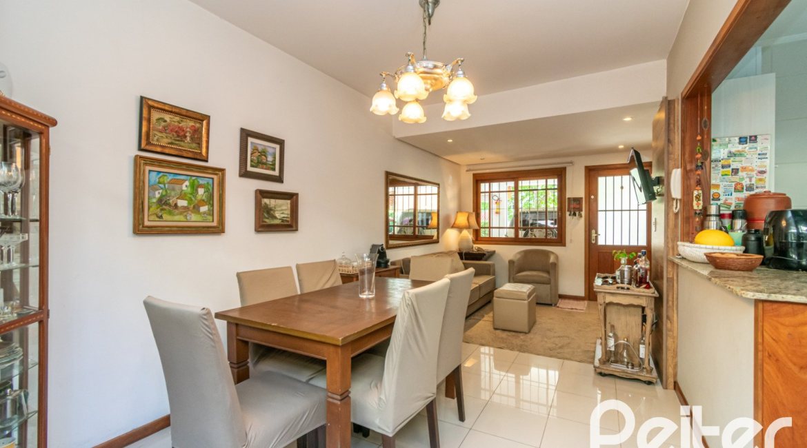 Casa em Condomínio à venda com 163m², 3 dormitórios, 1 suíte, 2 vagas, no bairro Ipanema em Porto Alegre