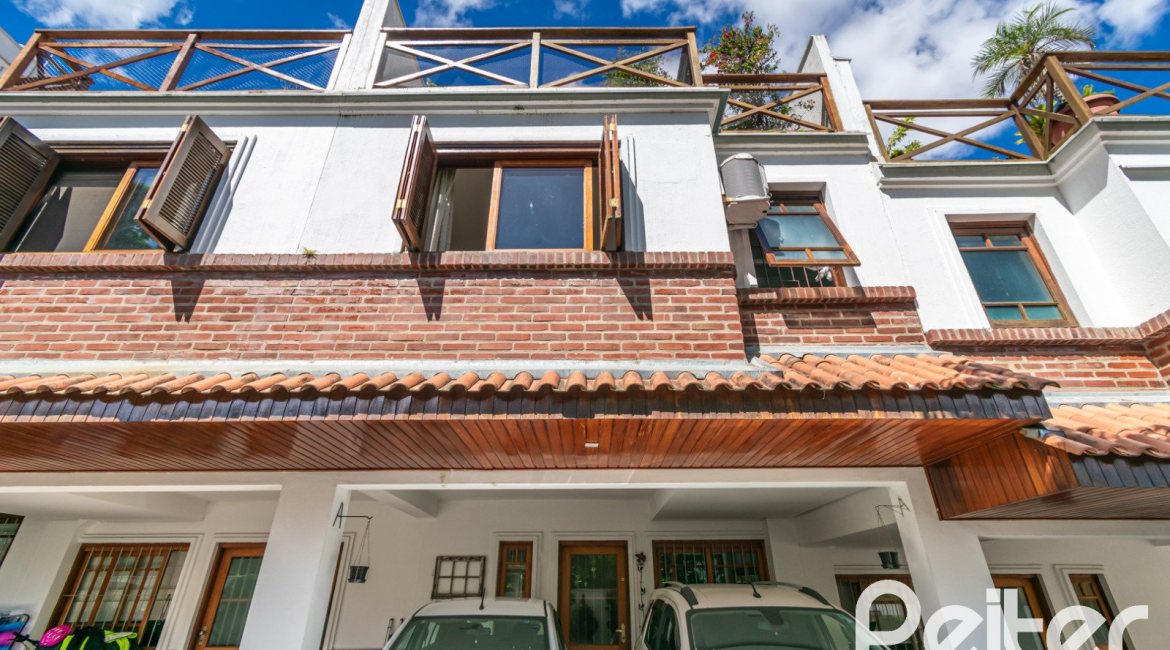 Casa em Condomínio à venda com 163m², 3 dormitórios, 1 suíte, 2 vagas, no bairro Ipanema em Porto Alegre