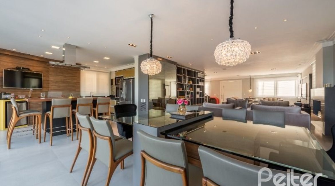 Casa em Condomínio à venda com 299m², 5 dormitórios, 5 suítes, 4 vagas, no bairro Terra Ville em PORTO ALEGRE